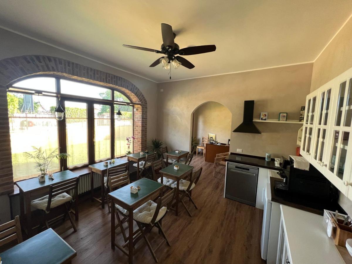 Guest House Le Vagabonde 피우미치노 외부 사진