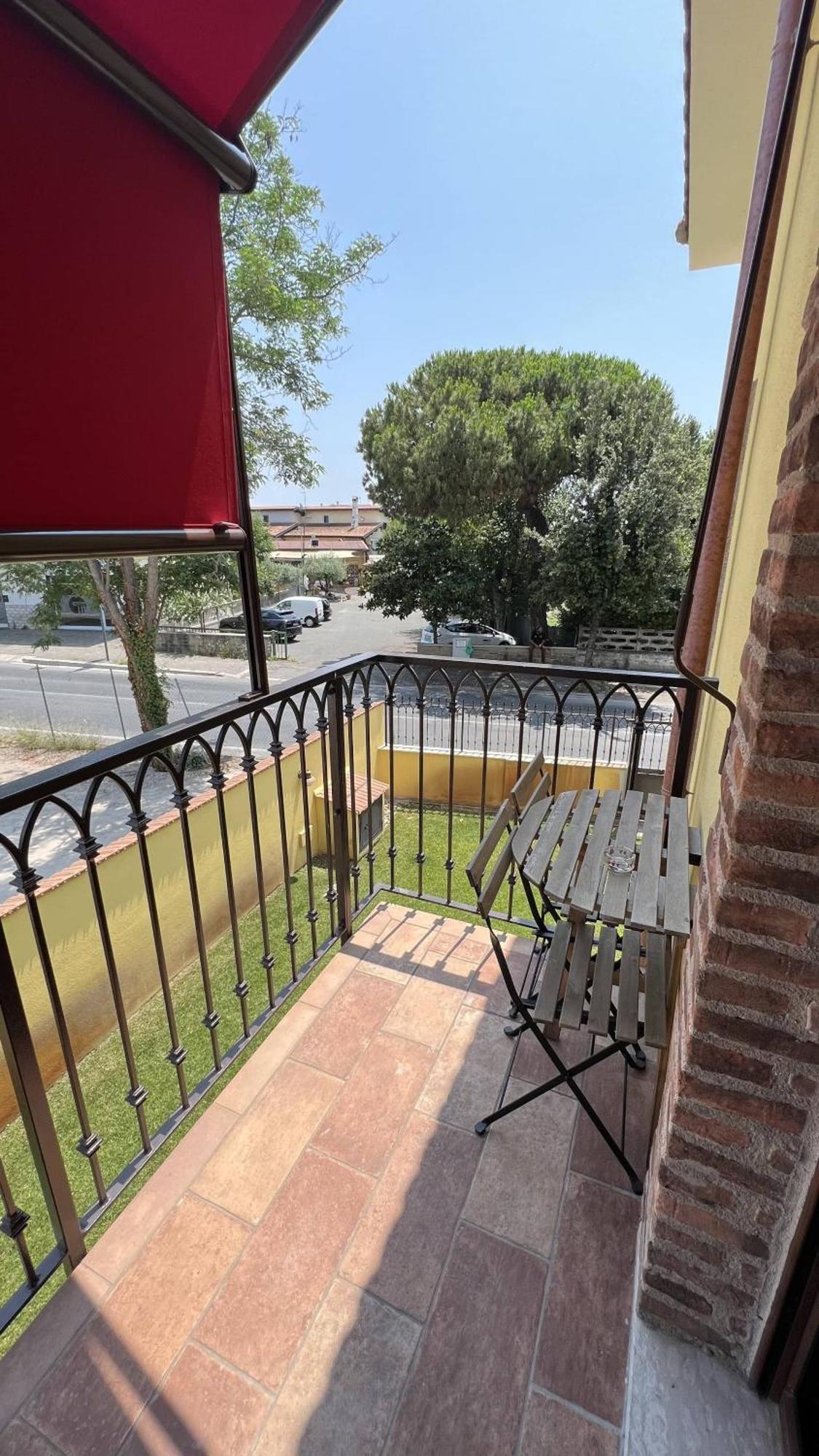 Guest House Le Vagabonde 피우미치노 외부 사진