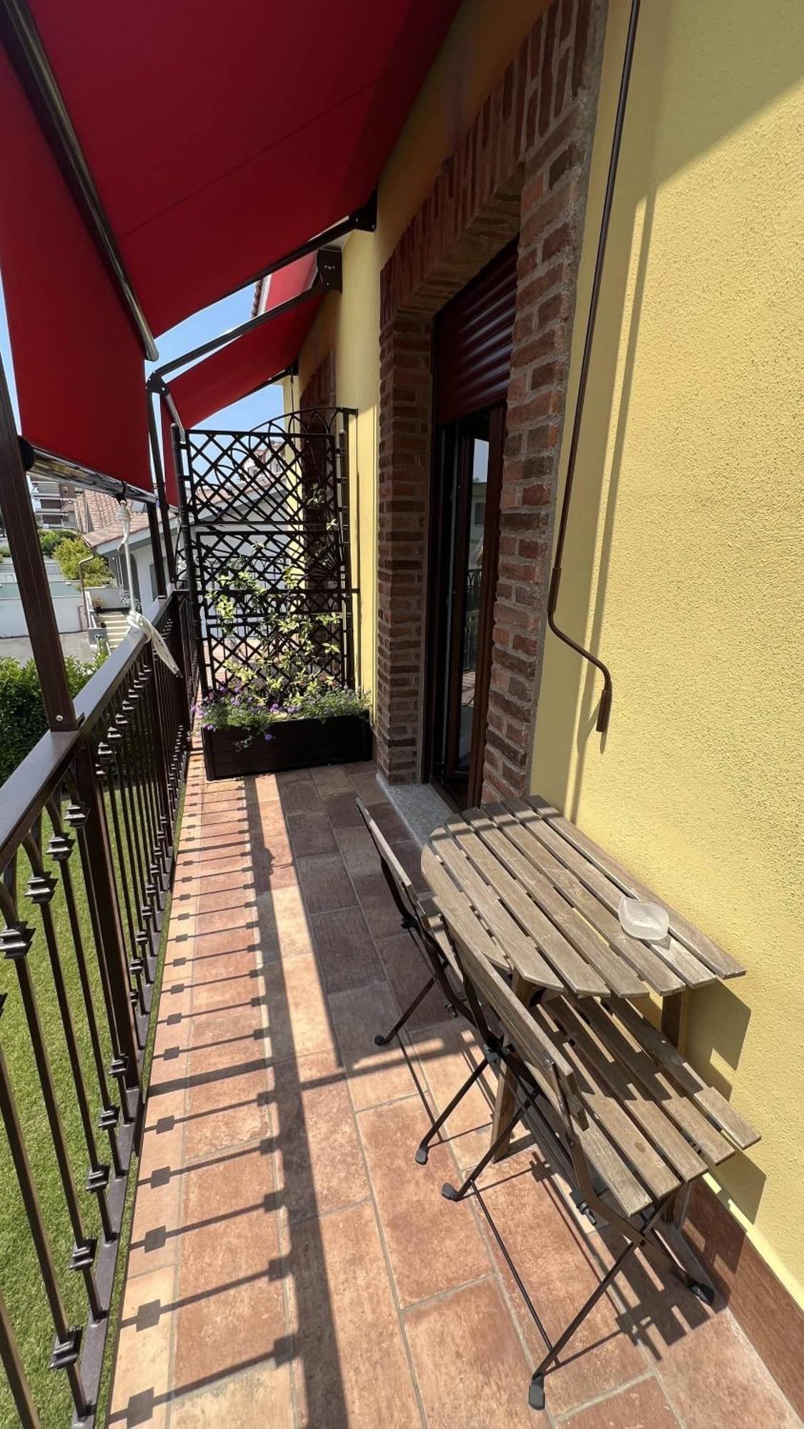 Guest House Le Vagabonde 피우미치노 외부 사진