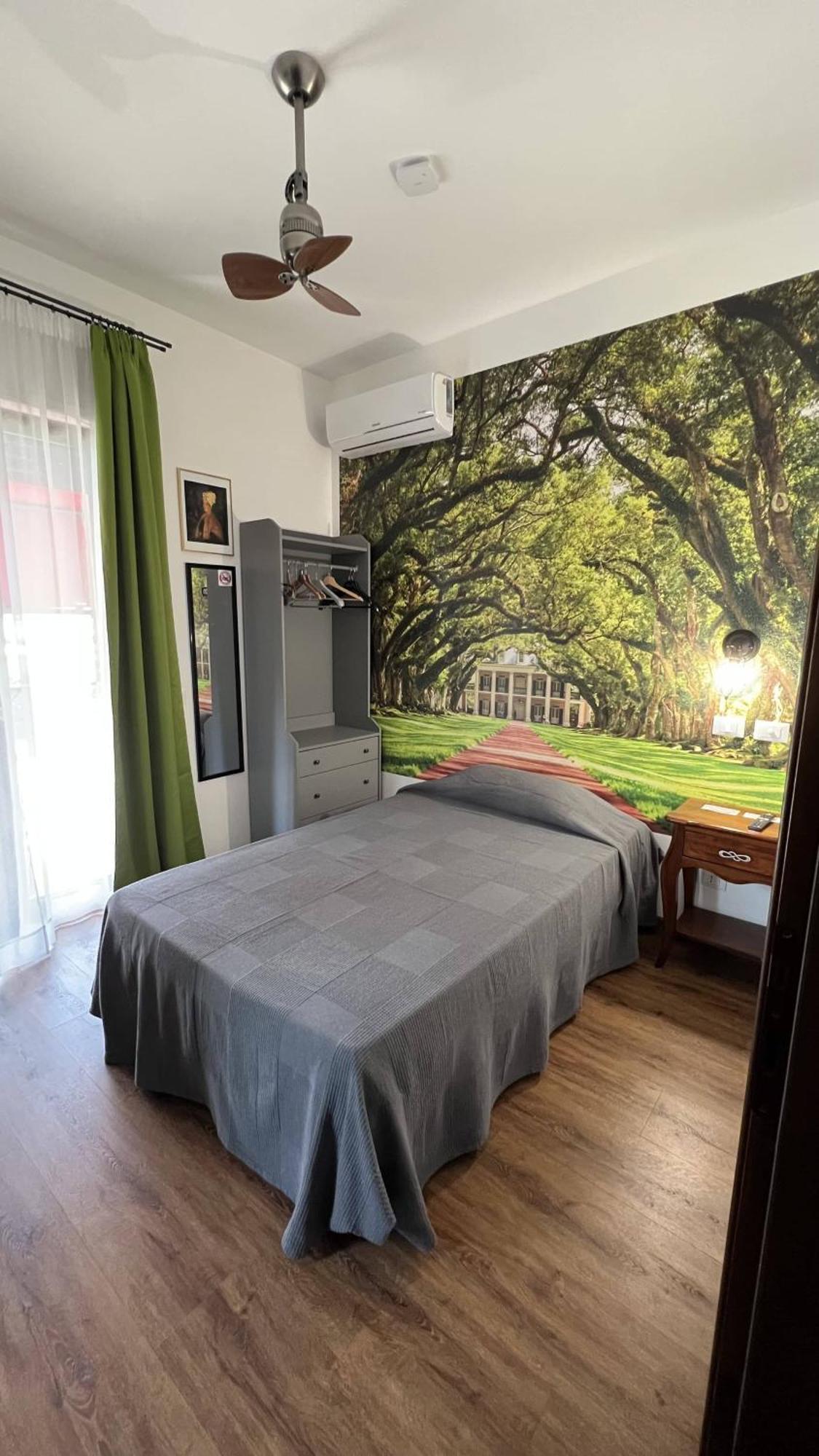 Guest House Le Vagabonde 피우미치노 외부 사진